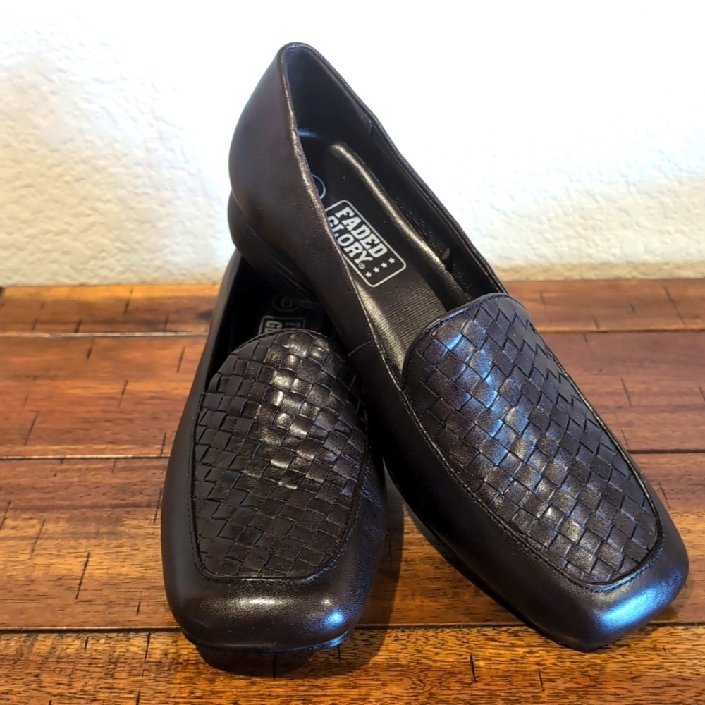 NIB Faded Glory Brown Loafers Size 6 - New In Box - Picture 2 of 11